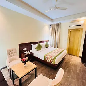 Hotel Banz Near Indira Gandhi Airport Delhi ****