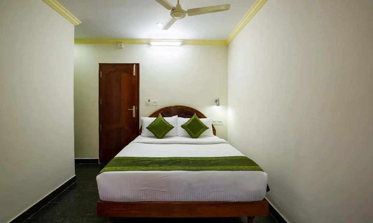 Treebo Trip Waters Edge 3*, Kovalam